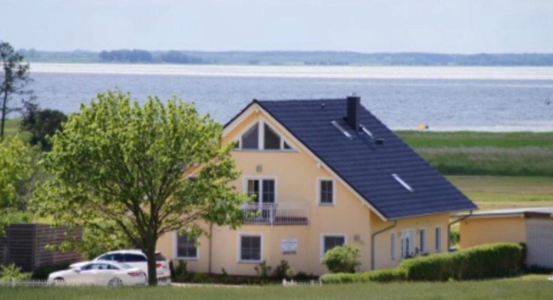 Ferienhaus Am Achterwasser Иккериц Экстерьер фото